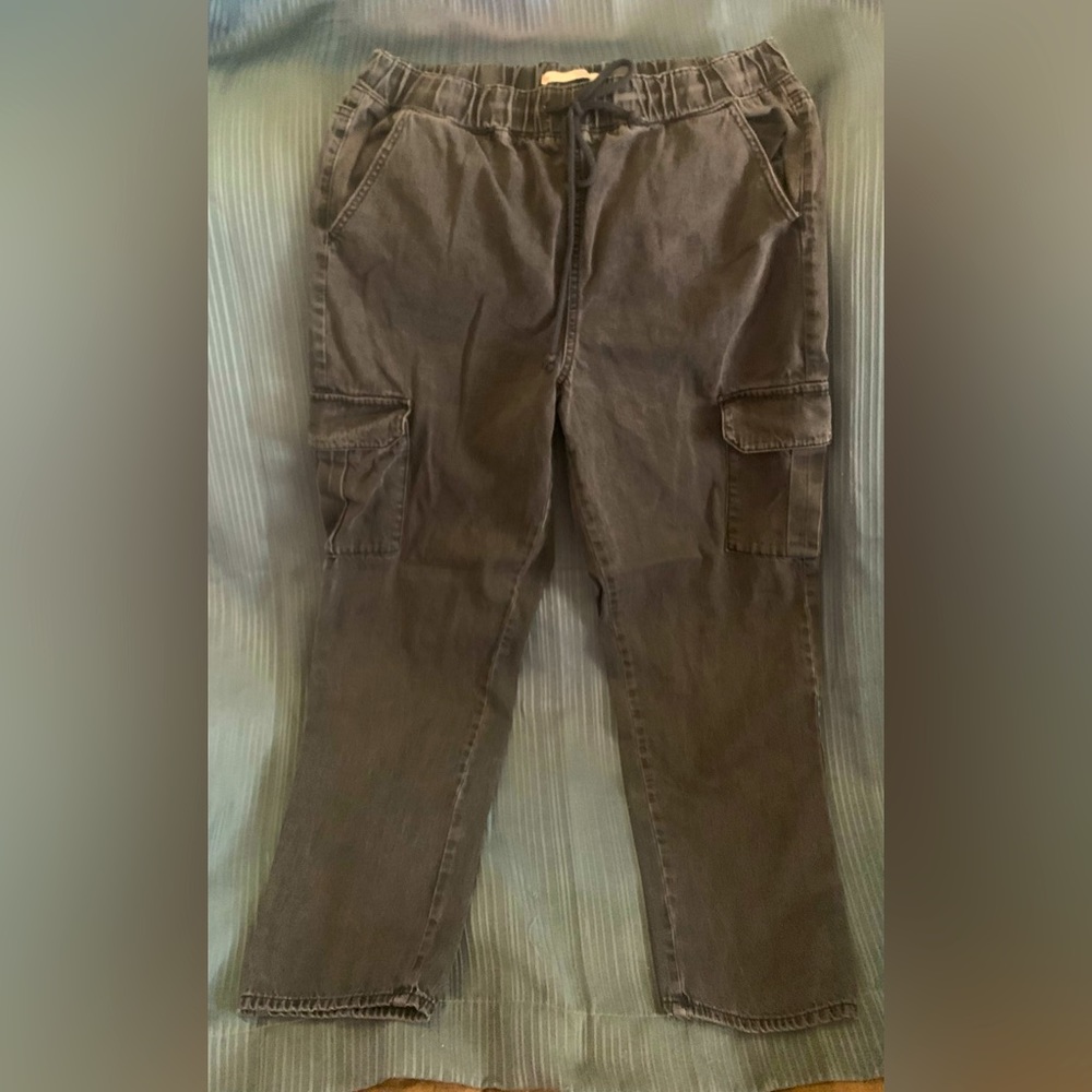 Juniors super high rise cargo pants (jogger)